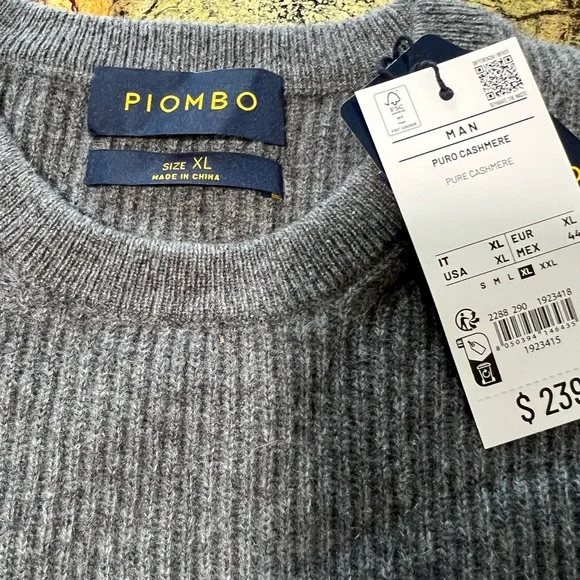 Piombo Men's Classic Gray Cashmere Crewneck Sweater